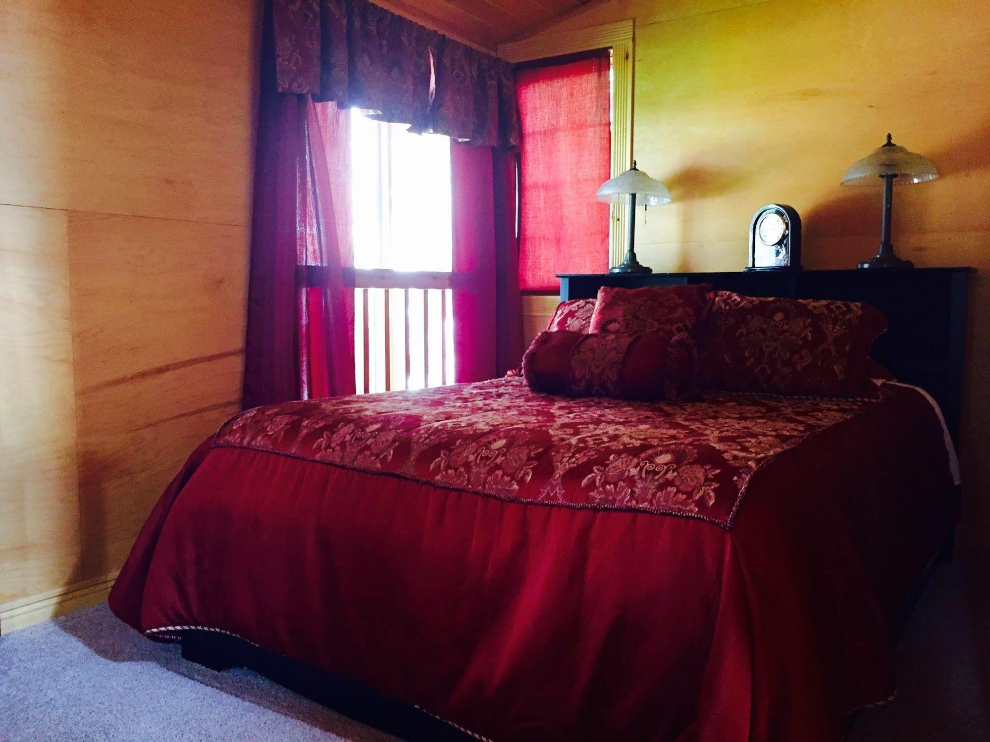 Luna Bed & Breakfast แกรนด์ฟอร์คส์ ภายนอก รูปภาพ